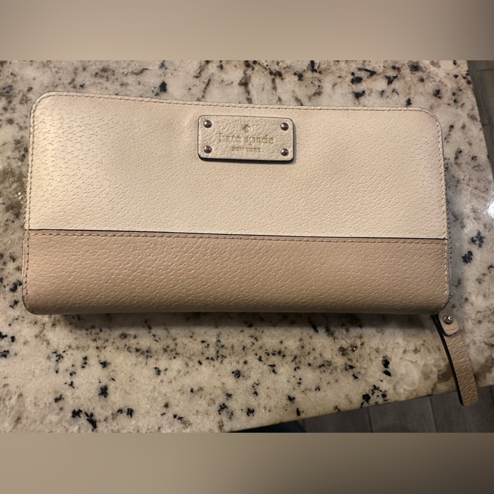 Kate Spade Large Continental Wallet in Warm Beige